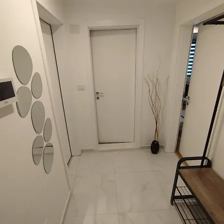 Apartment,rental,riverside,emil Ivanovikj Апартаменти Скоп'є