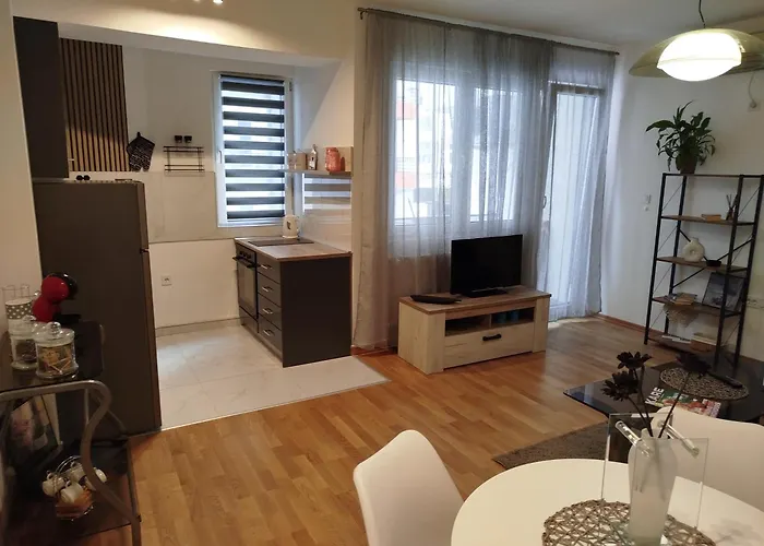 Apartment,rental,riverside,emil Ivanovikj Apartament